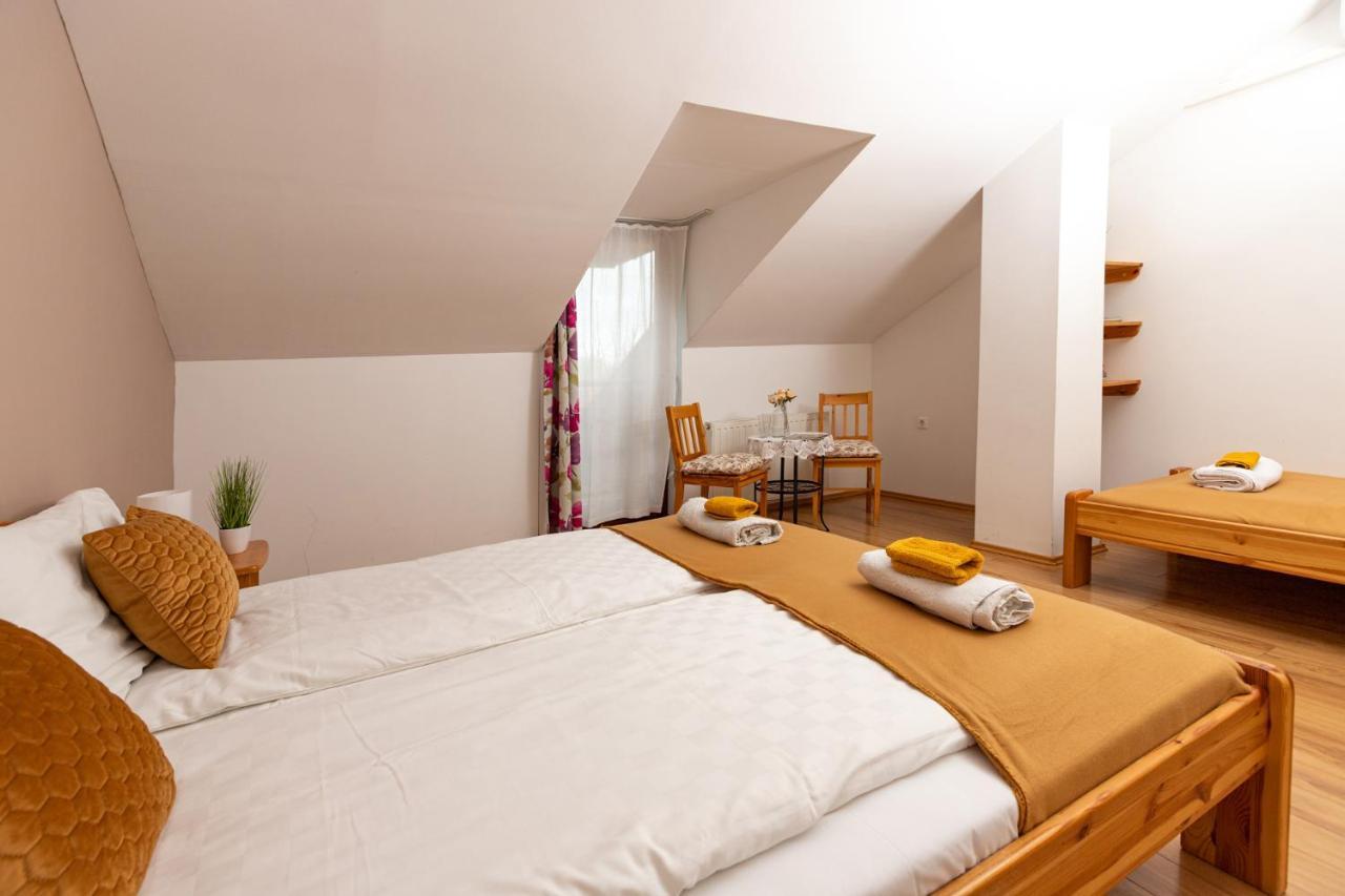 Berkenye Vendeghaz Hotel บาลาตอนฟือเรด ภายนอก รูปภาพ